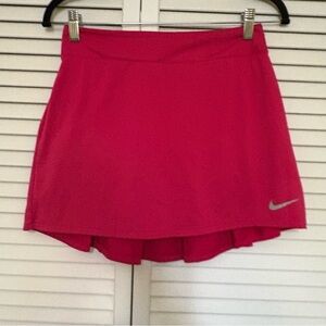 Nike Dri-FIT Fuchsia Skort